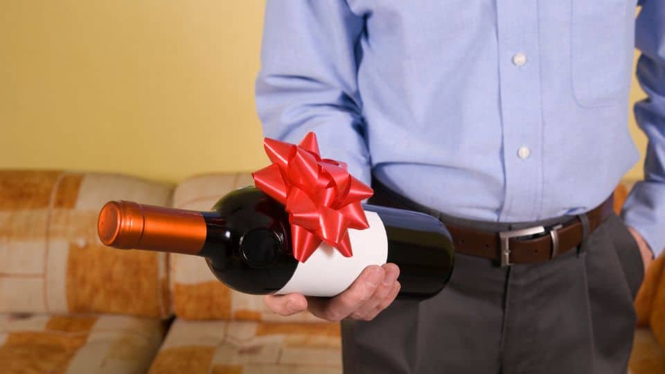 יין ישמח לבב אנוש ומארז לבקבוק יין פי 3 - מה באלי מביאה לכם את המתנה המושלמת